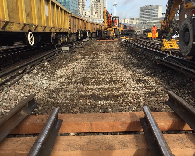 Important sections of track at Waterloo were replaced during the weekend of 4-5 March (1)