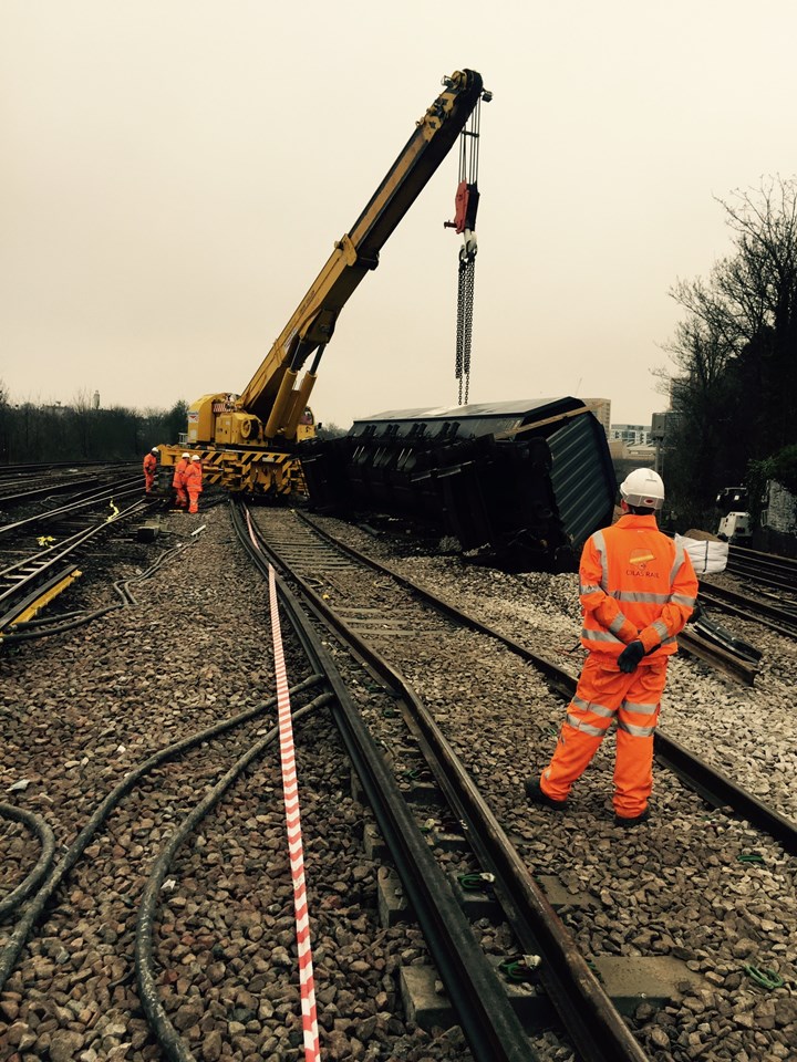 Lewisham derailment latest: The crane lifts the final wagon back upright