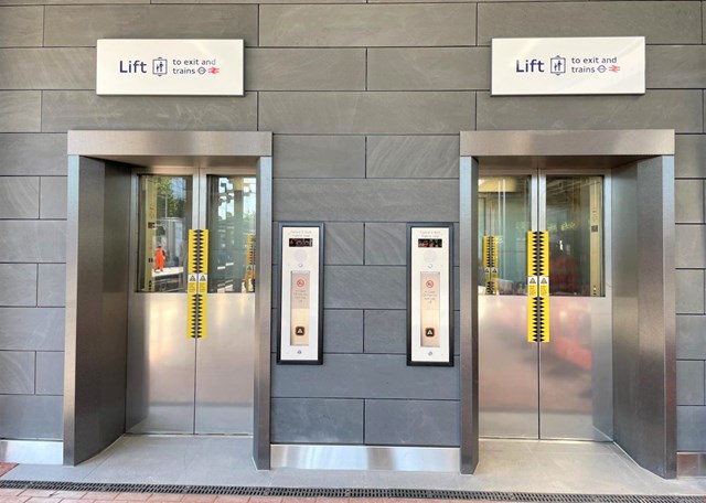 New lifts at Ealing Broadway station