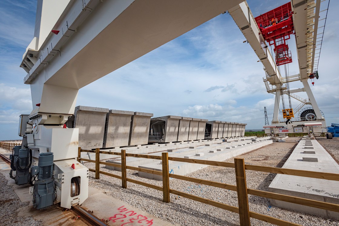 Gantry crane atnd segments at Kingsbury