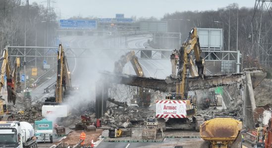 HS2 demolishes M42 bridge - HI-RES VERSION
