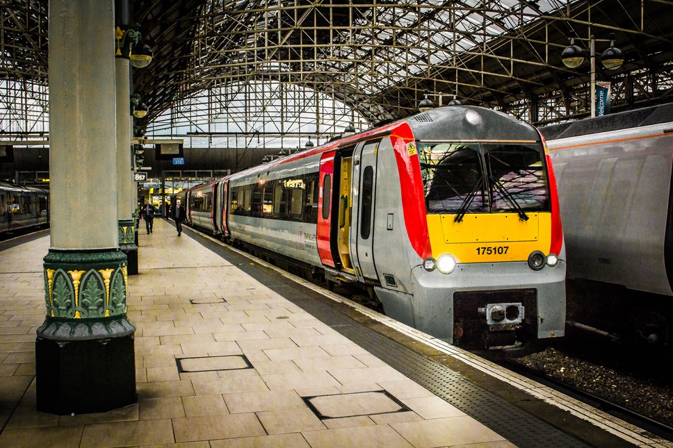 Class 175 at Manchester Piccadilly station
