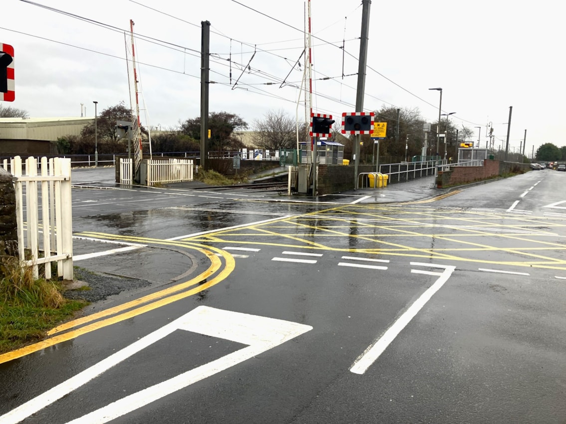 Stevenston level crossing 1