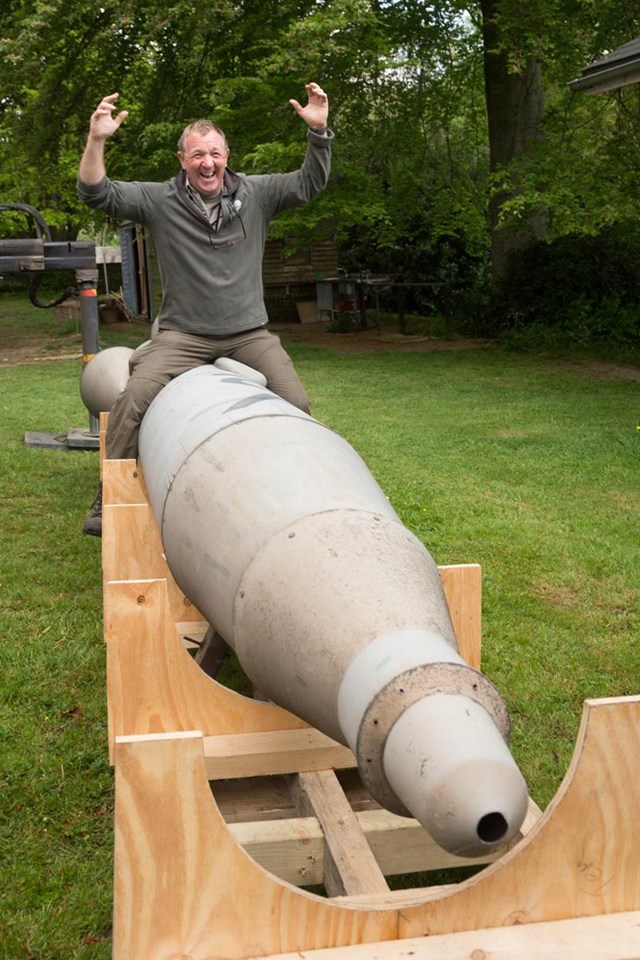 ManonRocket: A chap enjoying the new arrival