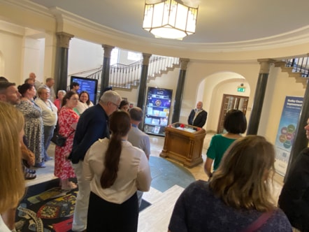 Deputy Mayor leads the silence for VJ Day 80