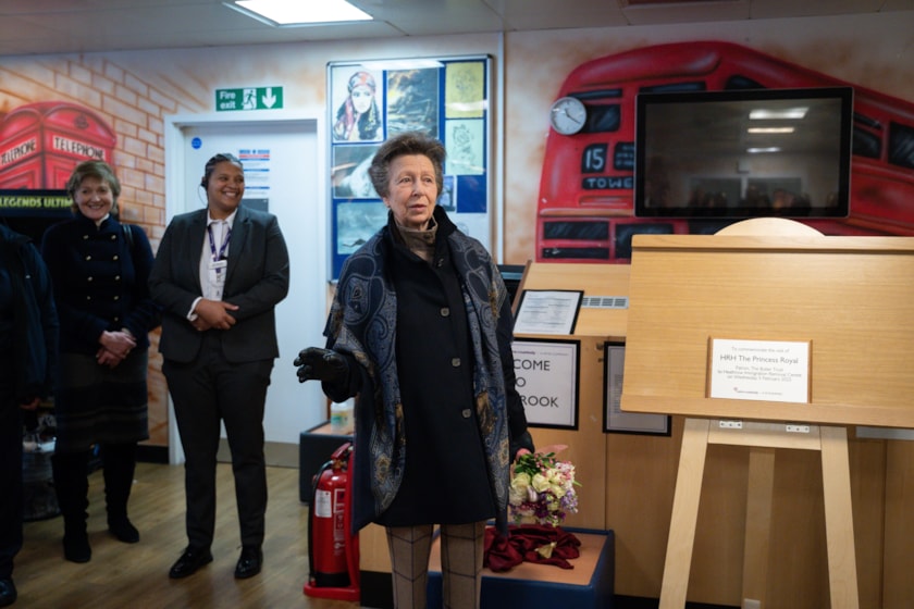 HRH unveils a commemorative plaque