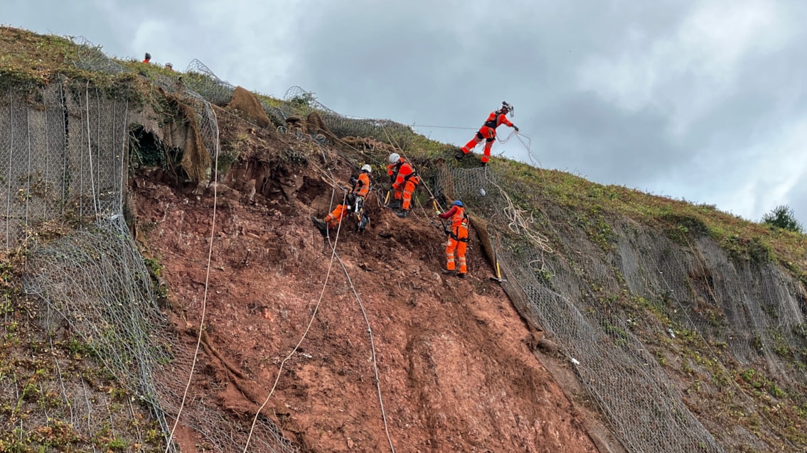 Passengers reminded to check before they travel as Severn Estuary major resilience work takes place between Gloucester and Severn Tunnel Junction: Severn Estuary work 5 2024