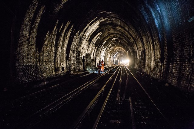 SE Route Easter- Sevenoaks Tunnel: Staff walk to one of the worksites deep in the 2-mile long Sevenoaks Tunnel