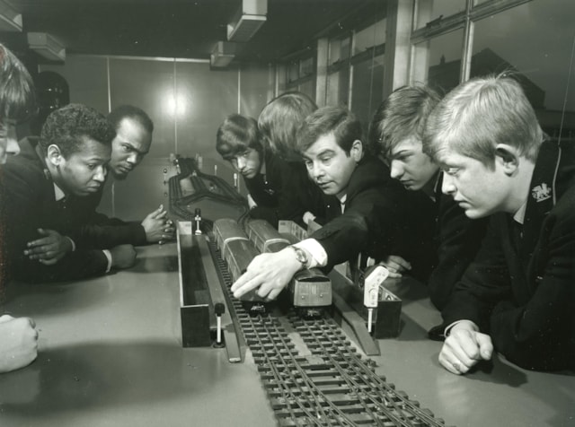 TfL Image - LU trainees at the Railway Training Centre at White City, 1971