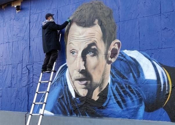 Rob Burrow-dec20CROP2: Street artist 'Akse' is currently adding the finishing touches to his mural of Rob Burrow.