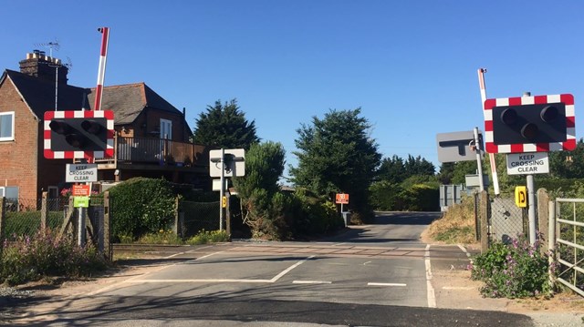 Improved level crossing safety on the Felixstowe branch line: Levington LX