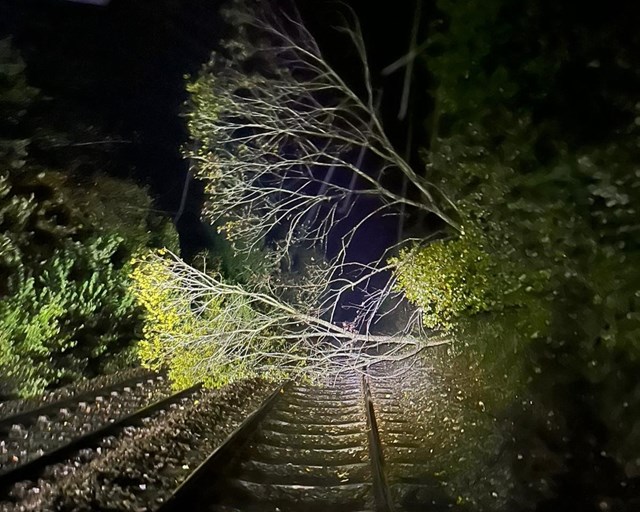 Network Rail encourages passengers to check before they travel in the East Midlands: Storm Babet image landscape