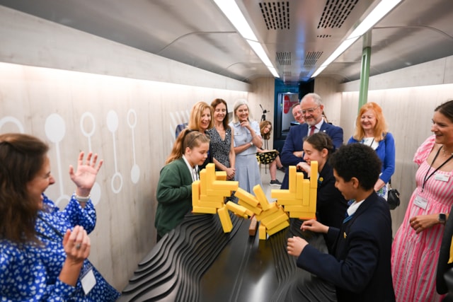 The interactive Wonderlab on Wheels carriage: The interactive Wonderlab on Wheels carriage