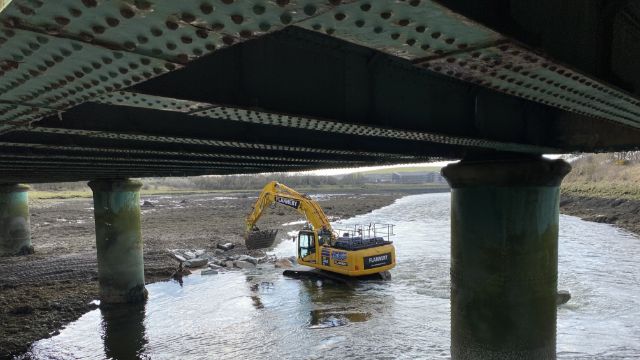Work to repair Derwent viaduct: Work to repair Derwent viaduct