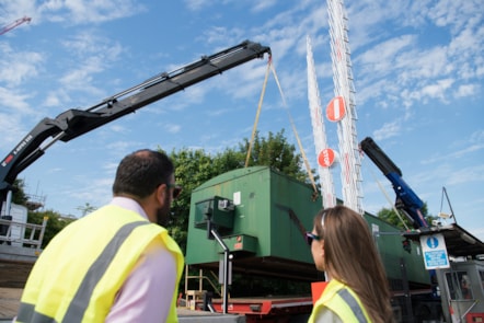 Kayleigh Ingham and Andrew Cullen look on as the fuel tank is removed 4