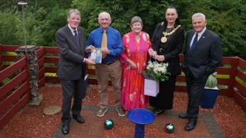 Hugh and Ann Arthur celebrate Diamond Wedding Anniversary