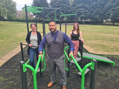 Julia Morris park development, Cllr Shaz Saleem and Becky Gitsham parks development with new inclusive exercise equipment at Grange Park (2)