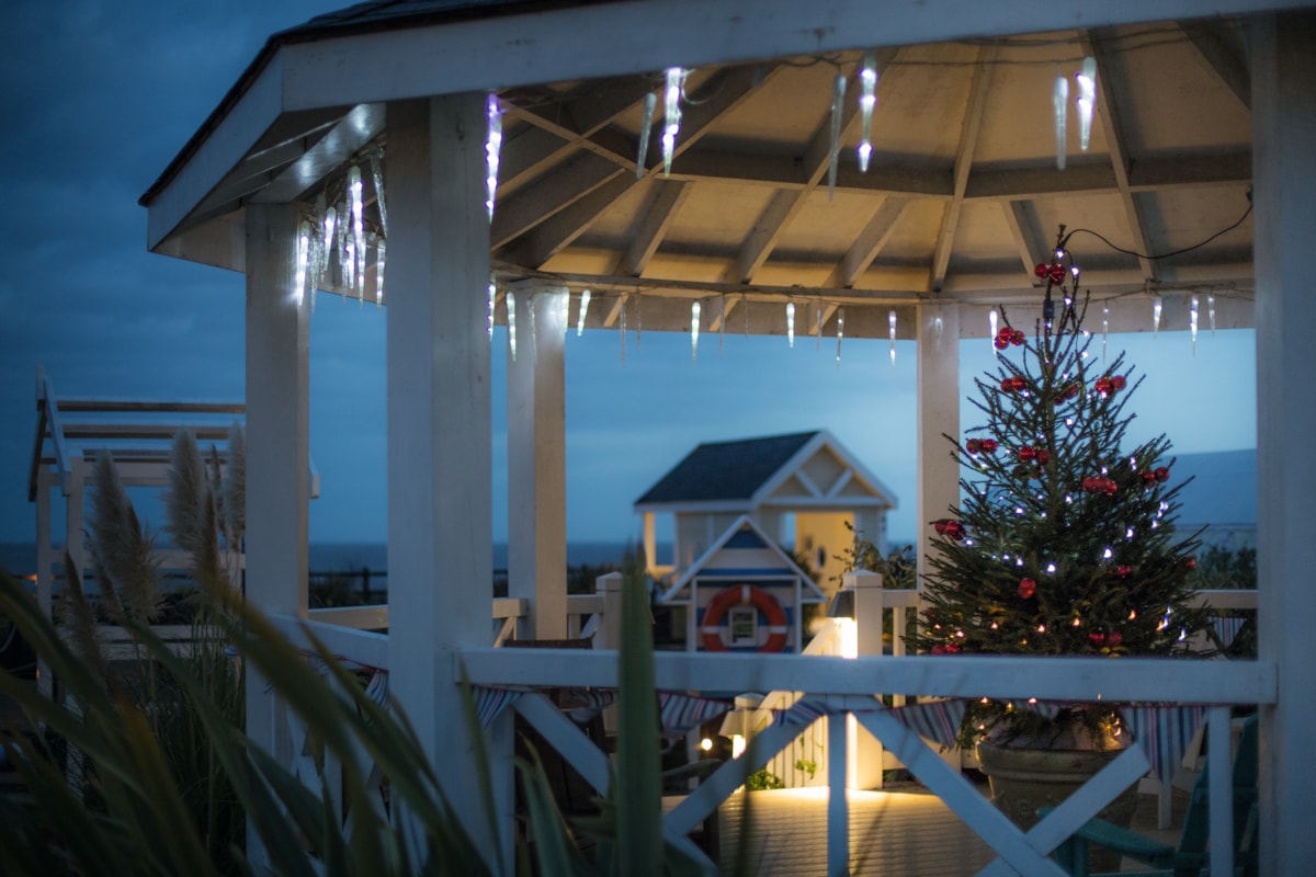 Corton Coastal Village Grounds Festive