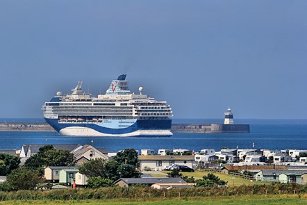 Morella Explorer 2 Holyhead