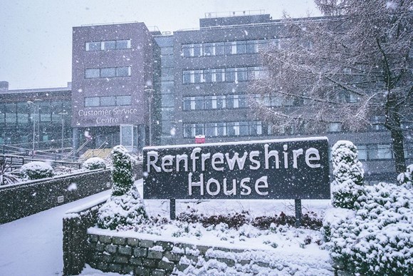 Residents reminded of Renfrewshire Council’s Christmas and New Year opening hours: Snowing at Renfrewshire House