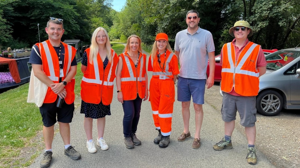 Local MP visits ‘misused’ level crossing: Chirk Bank 1