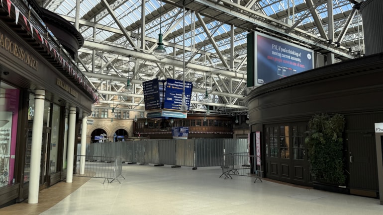 Hope Street exit restored at Glasgow Central to improve passenger flow