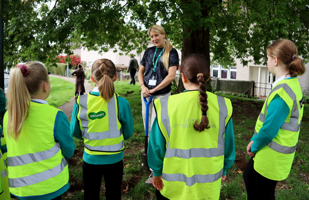 Climate officer talking to Severnbanks students