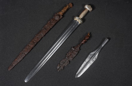 Marshill sword, spearhead and replicas. Photo © Neil Hanna 2