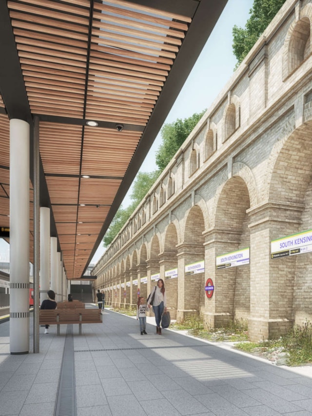 TfL Image - South Kensington station platform 1