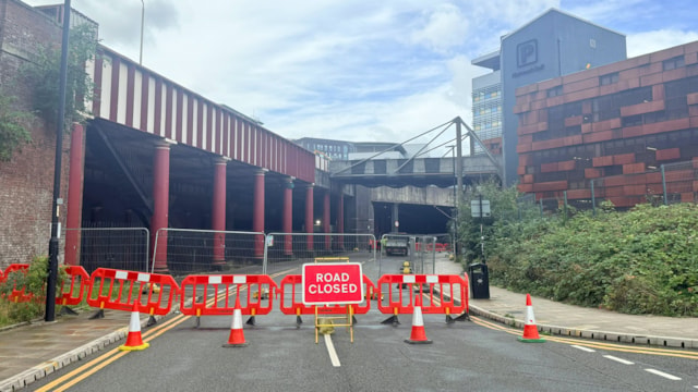 Sheffield Street outisde long stay car park Manchester Piccadilly: Sheffield Street outisde long stay car park Manchester Piccadilly