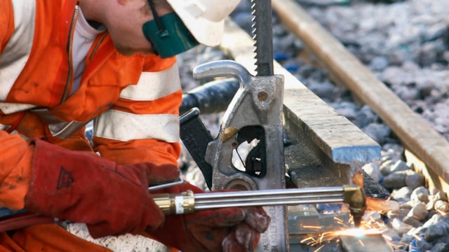 Changes to journeys between Birmingham and Kidderminster: track maintenance