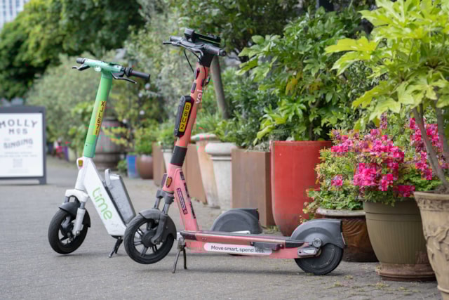 TfL Image - E-scooter trial, LB Wandsworth joins May 2025-2