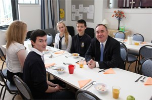 FM opens new Kirkwall school: First Minister opens new Kirkwall school