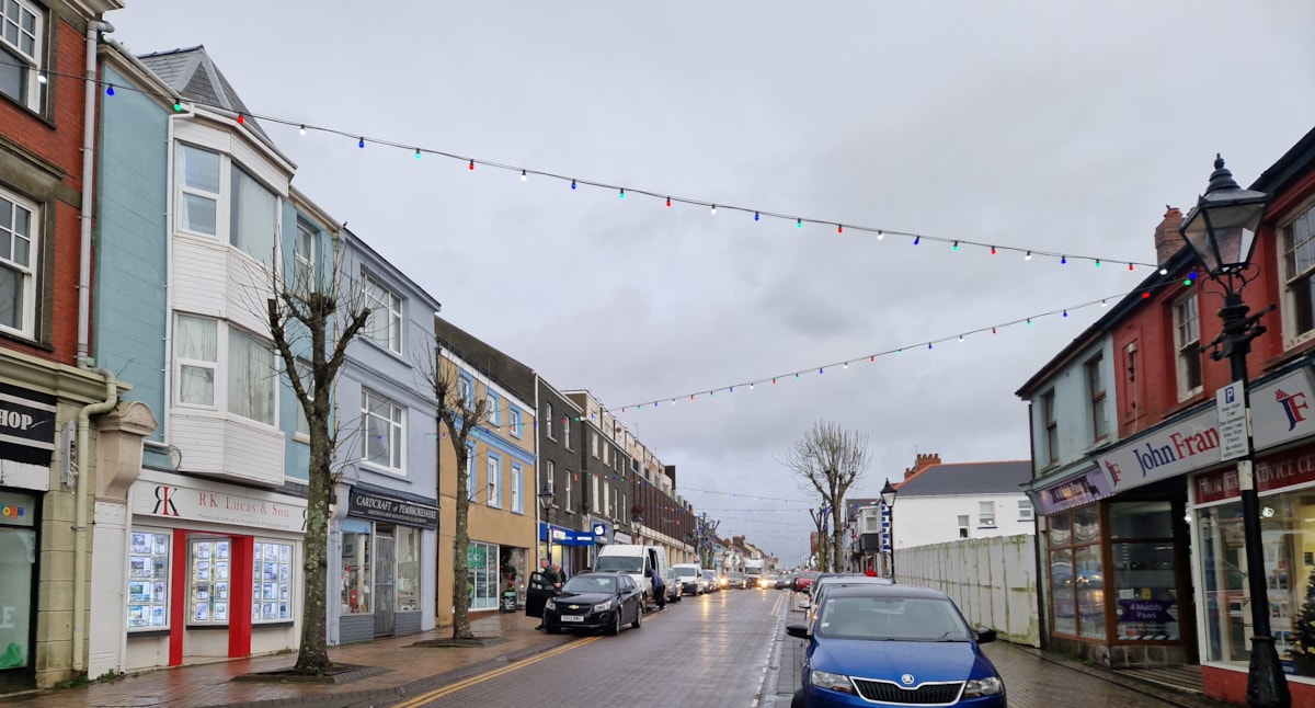 Charles Street, Aberdaugleddau-2