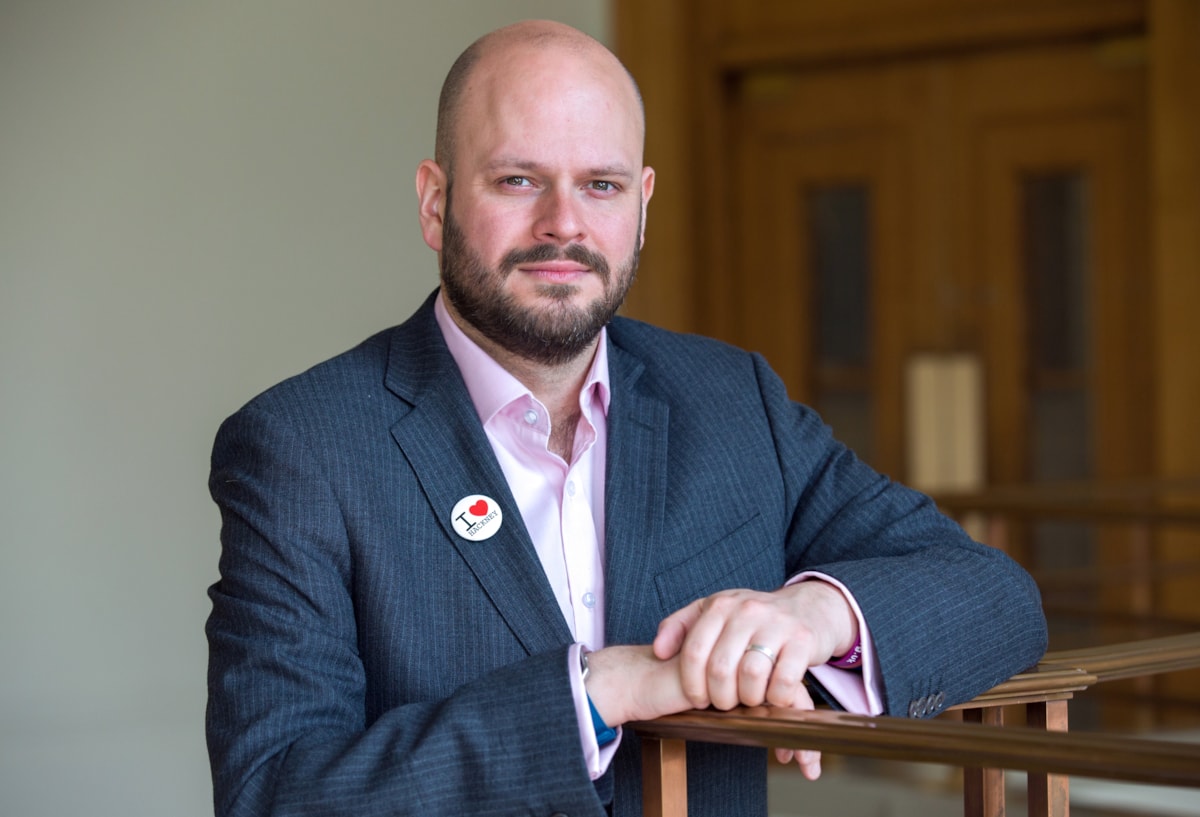 philip-glanville-0229-3