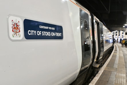 Avanti West Coast unveiled an updated nameplate on Pendolino 390129 to mark the official birthday of the city of Stoke-on-Trent.