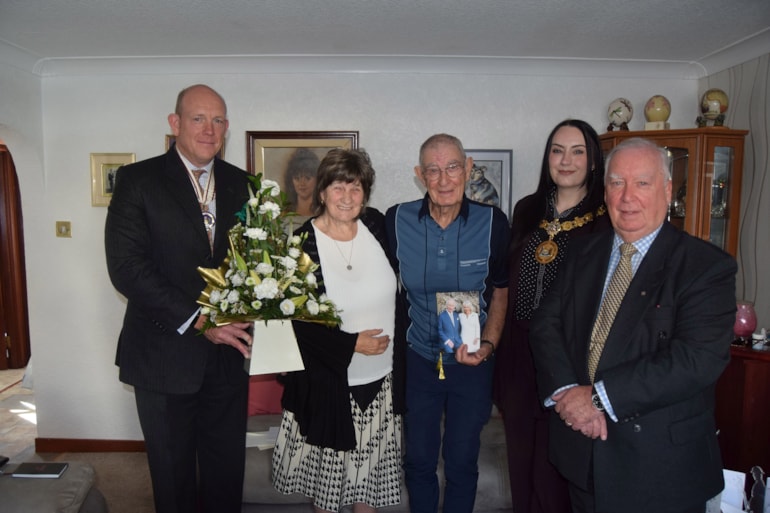 Margaret and Robert McKelvie celebrate Diamond Wedding Anniversary