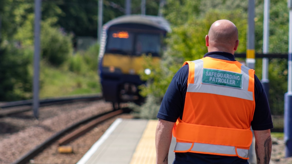 New patrollers enhance safety and wellbeing on Scotland’s Railway: Safeguarding patrollers 1