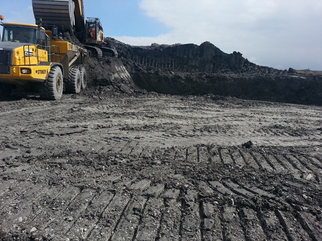 Excavating spoil. Hatfield Colliery. 2.4.13
