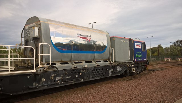 Scotland’s Railway is ready for autumn: Autumn treatment train