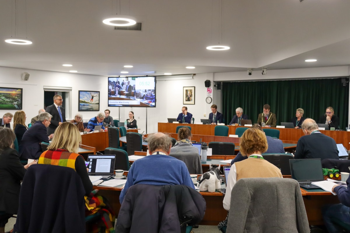 Cllr Mike Evemy presents resolution to Full Council