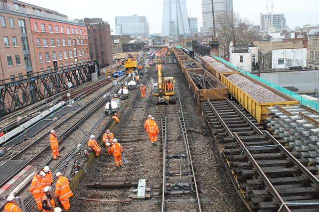 Easter works - Thameslink - point removal at London Bridge