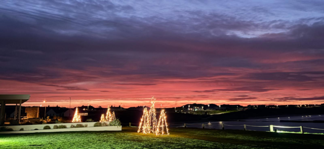 Christmas at the Armada-2