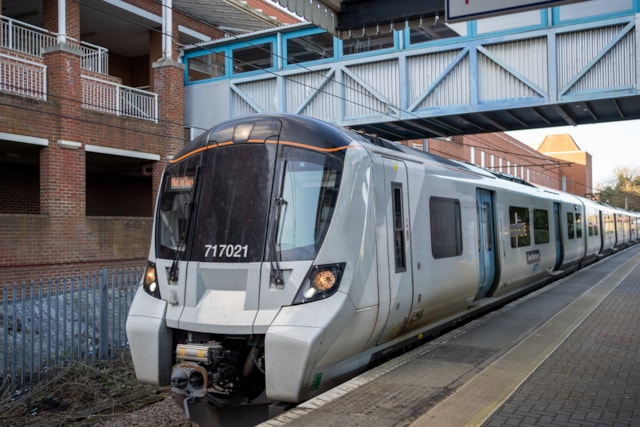 717 train in testing: 717 train in testing