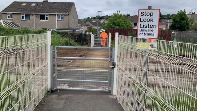 Closure of Vale of Glamorgan footpath level crossing to protect public safety: Brookside footpath crossing Dinas Powys