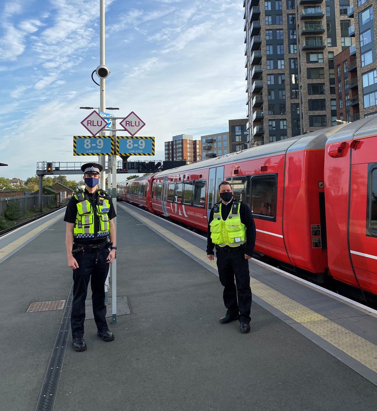 PC Lloyd and Southern employee Phil on Platforms 1 and 2 at East Croydon railway station