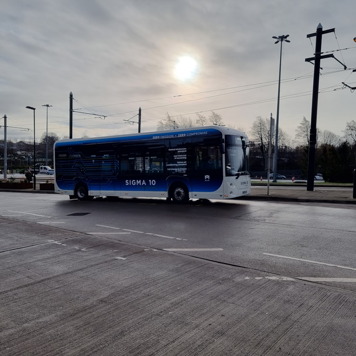 Sigma 10 bus at Oldham Mumps