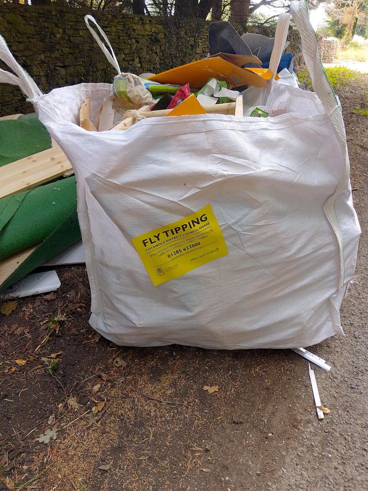 Dowdeswell flytipping 3