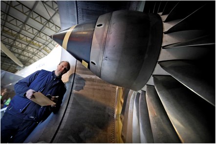 Conservator Thilo Burgel oversees the arrival of a newly-acquired Boeing 747 engine at the National Museum of Flight, East Fortune.  © Paul Dodds-2