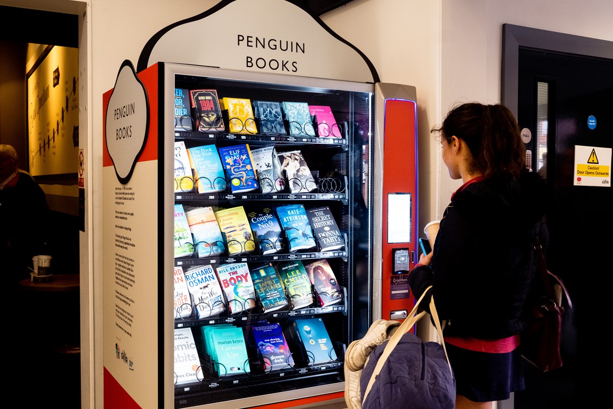 Penguin Vending Machive [c Yudi Wu]